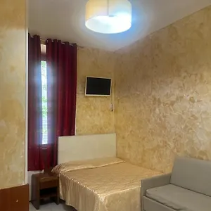 Affittacamere Termini Golden House, Roma
